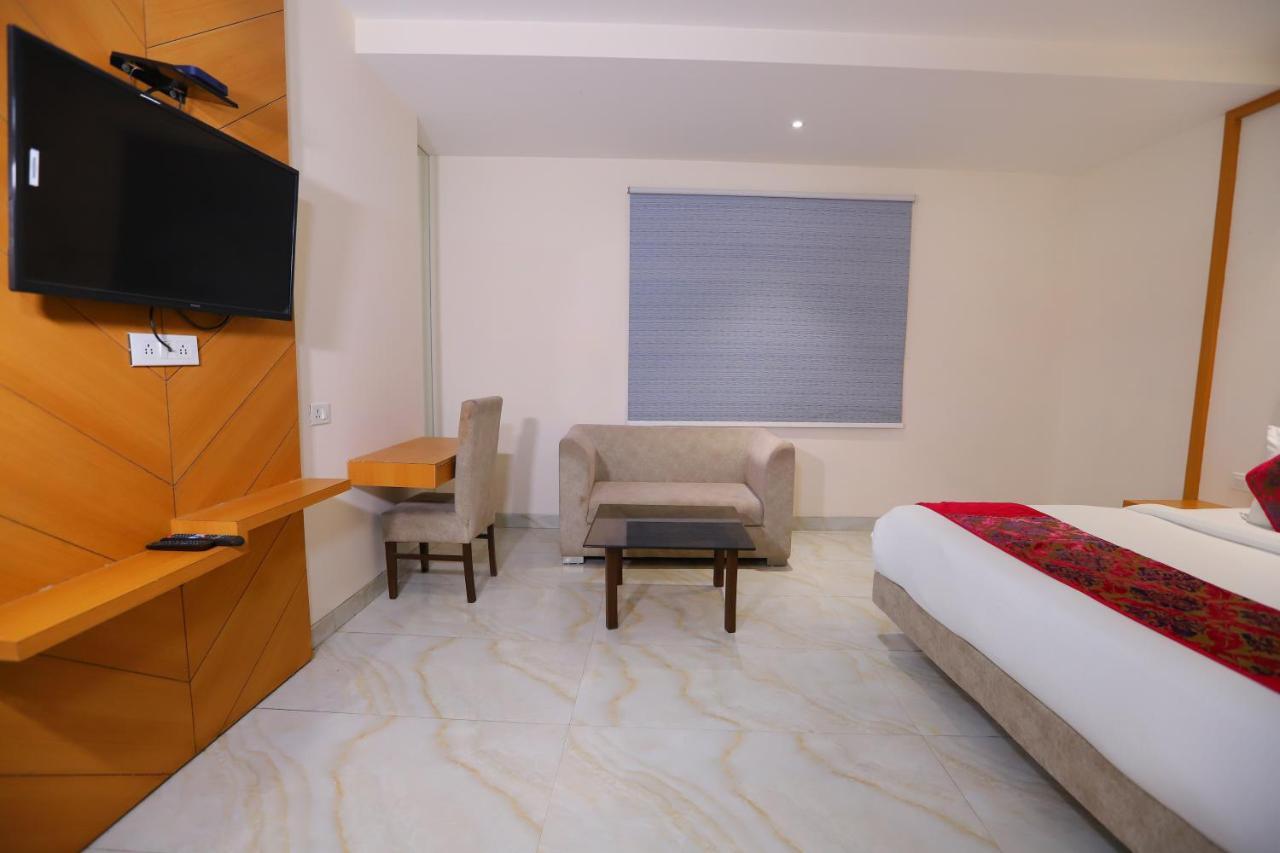 Hotel Stanley By Foxi Group- Near Delhi International Airport 뉴델리 외부 사진