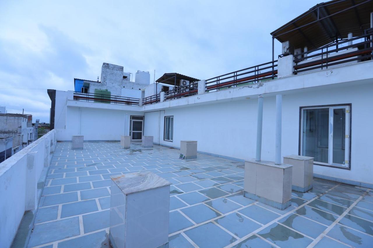 Hotel Stanley By Foxi Group- Near Delhi International Airport 뉴델리 외부 사진